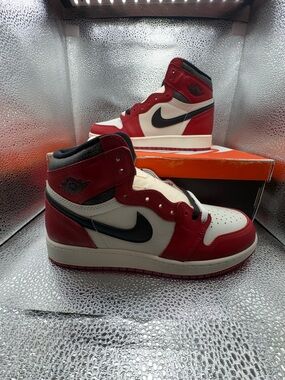 Nike Jordan 1 Retro High OG Chicago Lost and Found (GS) Size7Y FD1437-612